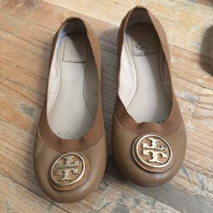 Tan Tory Burch flats
